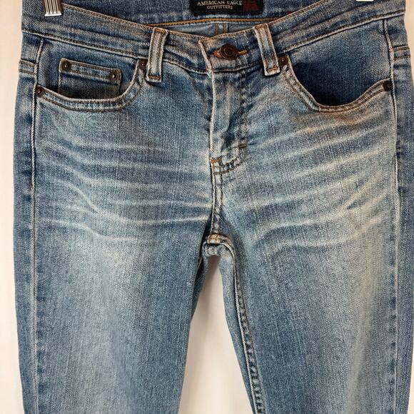 American Eagle Women’s 2 R Y2K Low Rise Bootcut Jeans Medium Wash Flare Denim - Picture 6 of 10